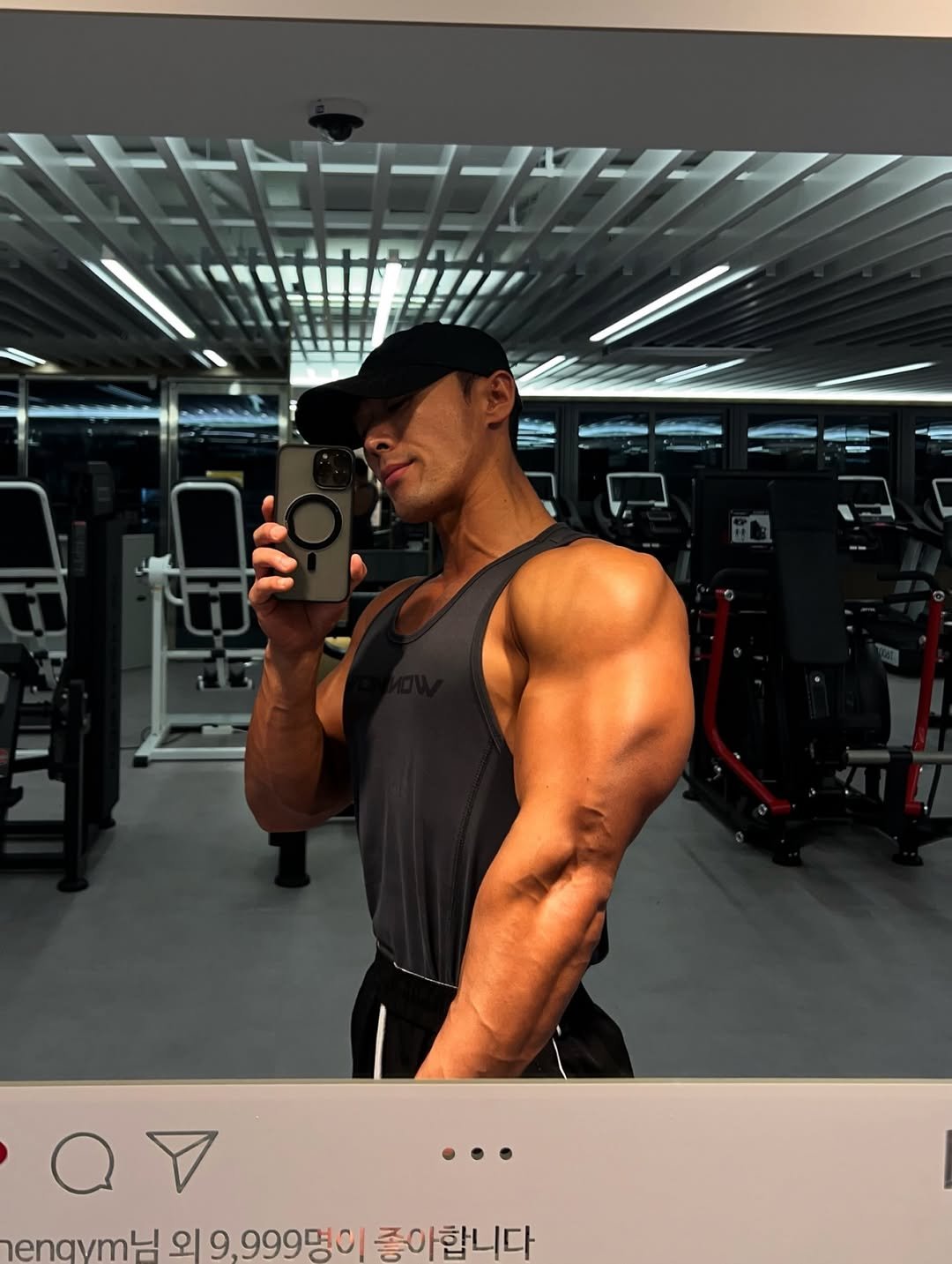 _moo_fit_ 게시물 이미지: 팔이 칠면조처럼 아주 윤기있게 나와서 흡족하네요🦅
굽기가 딱 미디움레어🍗