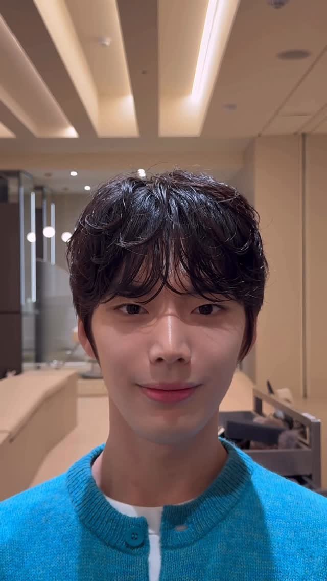 _mtaeho 게시물 이미지: Every strand speaks your vibe.
Natural waves...