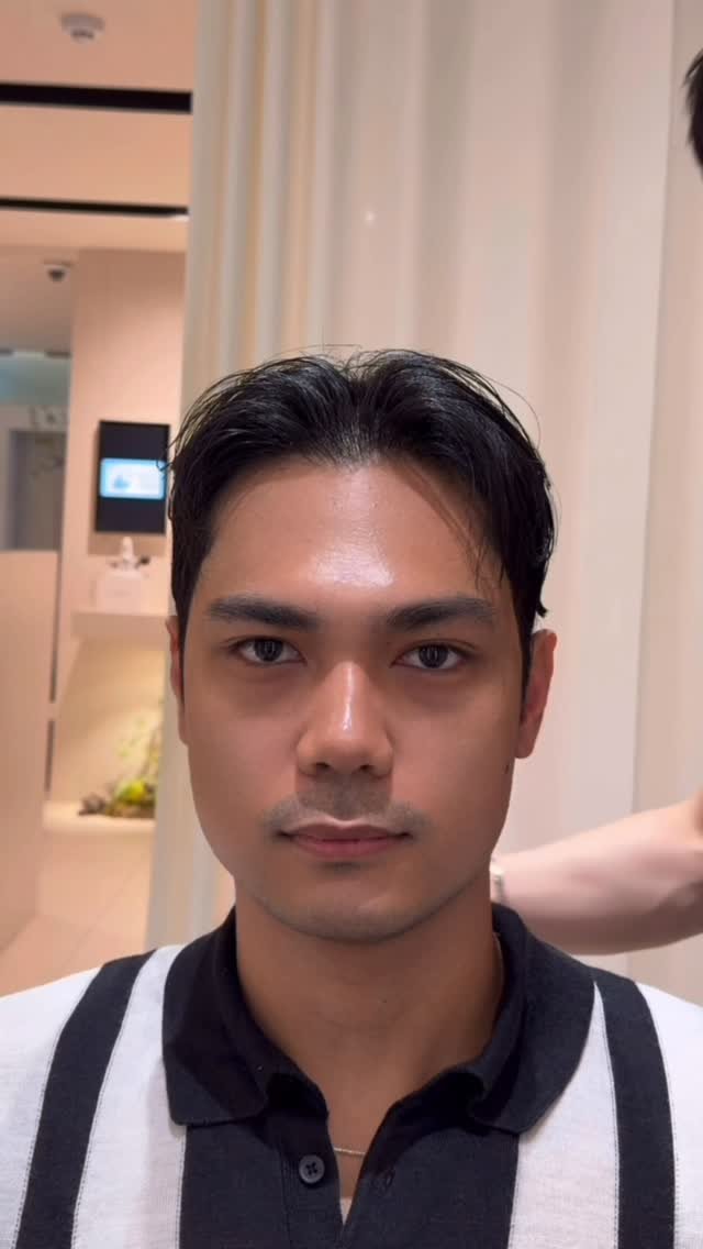 _mtaeho 게시물 이미지: 깔끔한 포마드 스타일로 인상을 바꿔보세요.
정돈된 라인과 단정한 실루엣이...