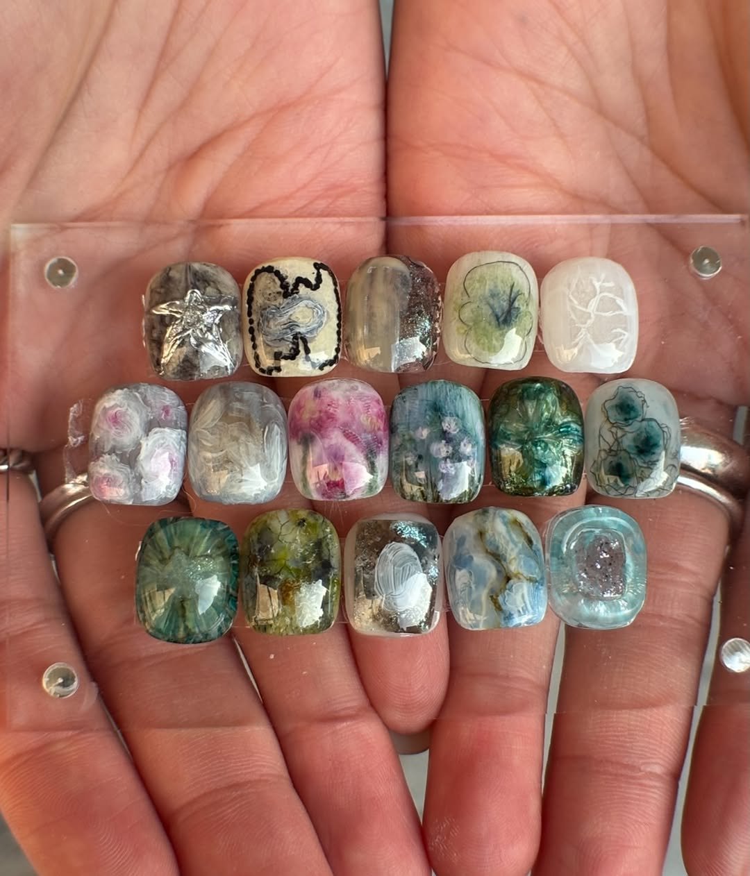 Photo shared by 쏘디네일𖦹𖦹아트수강 | 네일수강 |원데이클래스 on March 18, 2026 tagging @_nail.sodi. May be an image of text.