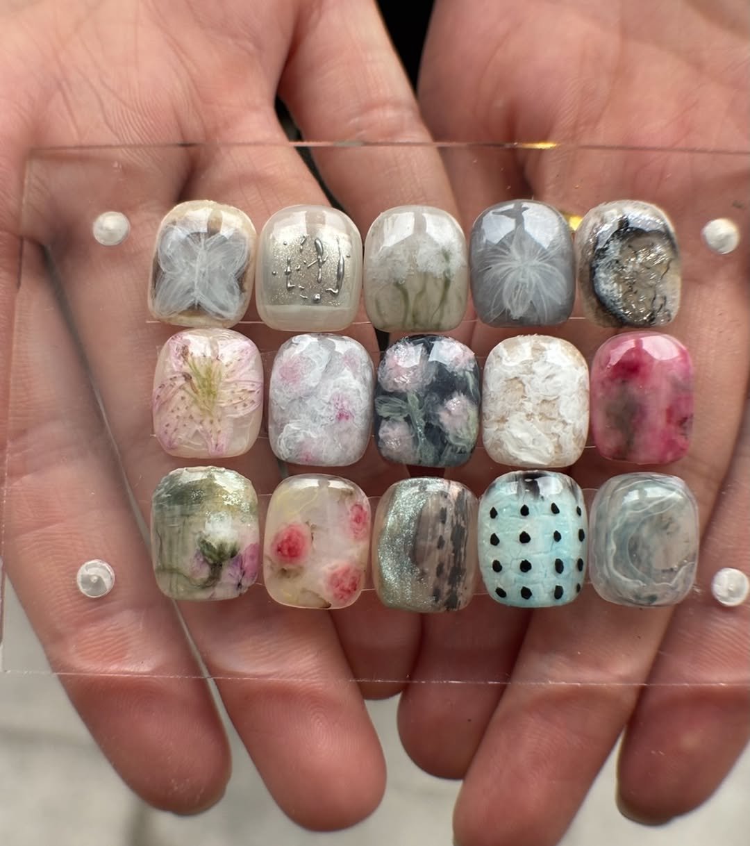 Photo by 쏘디네일𖦹𖦹아트수강 | 네일수강 |원데이클래스 on March 02, 2026. May be an image of text.