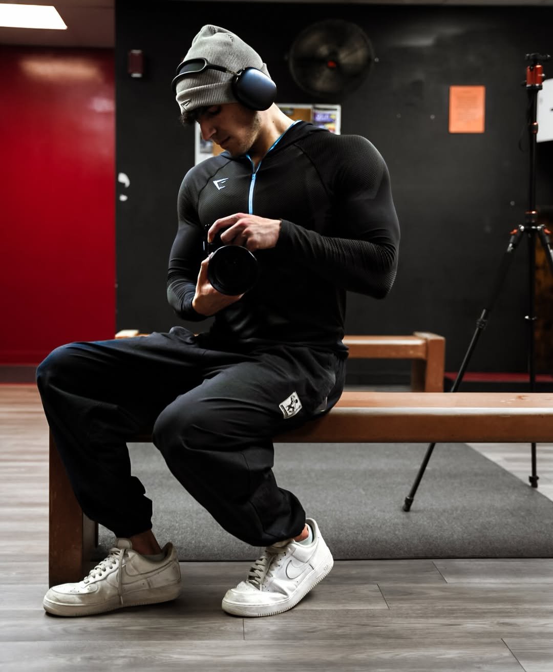 _nicksimone 게시물 이미지: Classic 🦈 ‘SIMONE10’ on @gymshark 🤍...