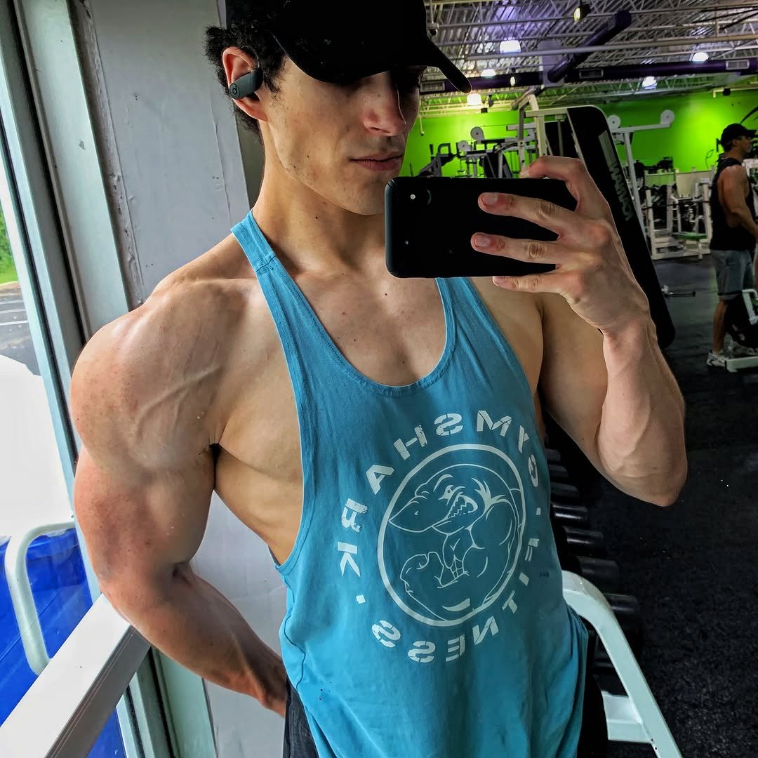 _nicksimone 게시물 이미지: 2019 legacy files 🎞️ 

New @gymshark...