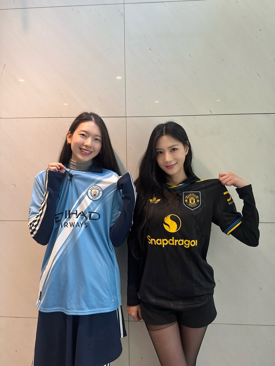 Photo shared by 오하영 Oh Hayoung on November 20, 2025 tagging @jinkyung3_3. May be an image of activewear, costume, top, sportswear and text that says 'र 利 IHAD 1 RWAYS RWA RWAYS Snapdrago'.