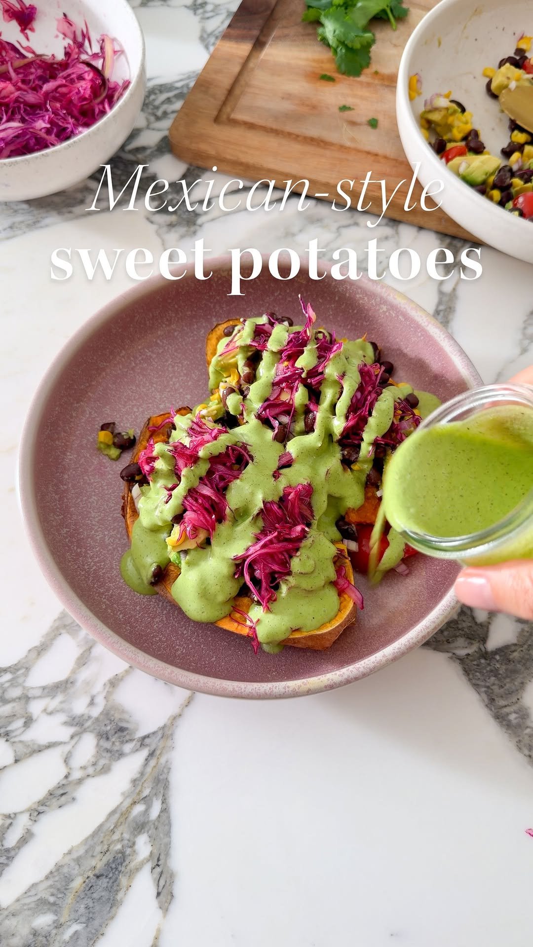_plantbaes_ 게시물 이미지: Mexican-Style Roasted Sweet Potatoes

I've...