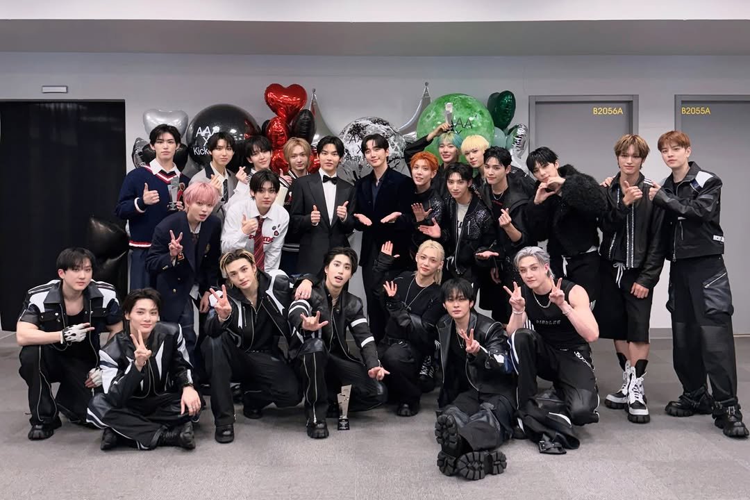 Photo shared by NEXZ on December 07, 2025 tagging @le2jh, @real_2pmstagram, @realstraykids, @_pyyhh, and @kickflip_jype. May be an image of text.