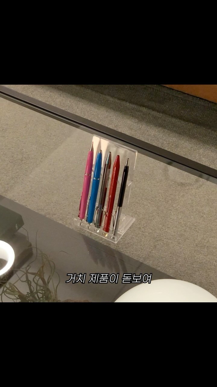 _reviewtalk_ 게시물 이미지: 다이소 천원의 행복템🥰

#다이소 #추천템 #daiso