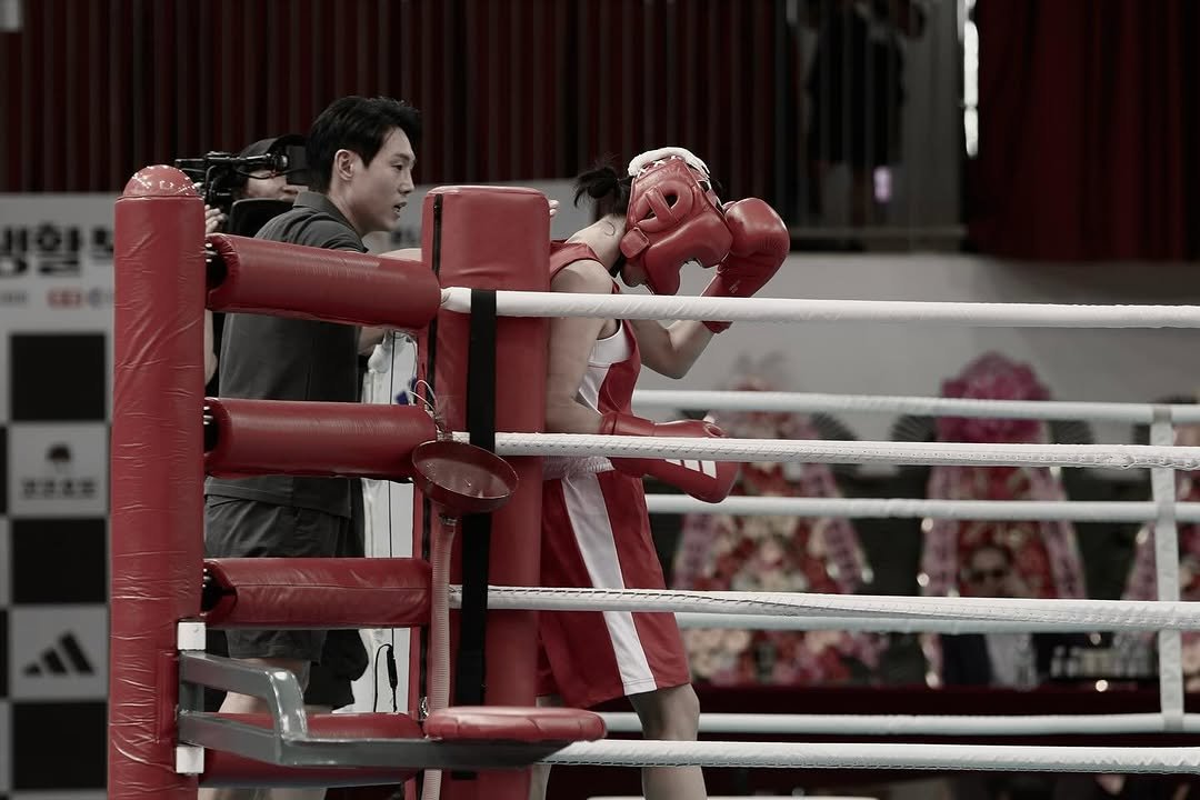 Photo by 설인아 sᴇᴏʀɪɴᴀ on September 26, 2025. May be an image of punching bag and text.