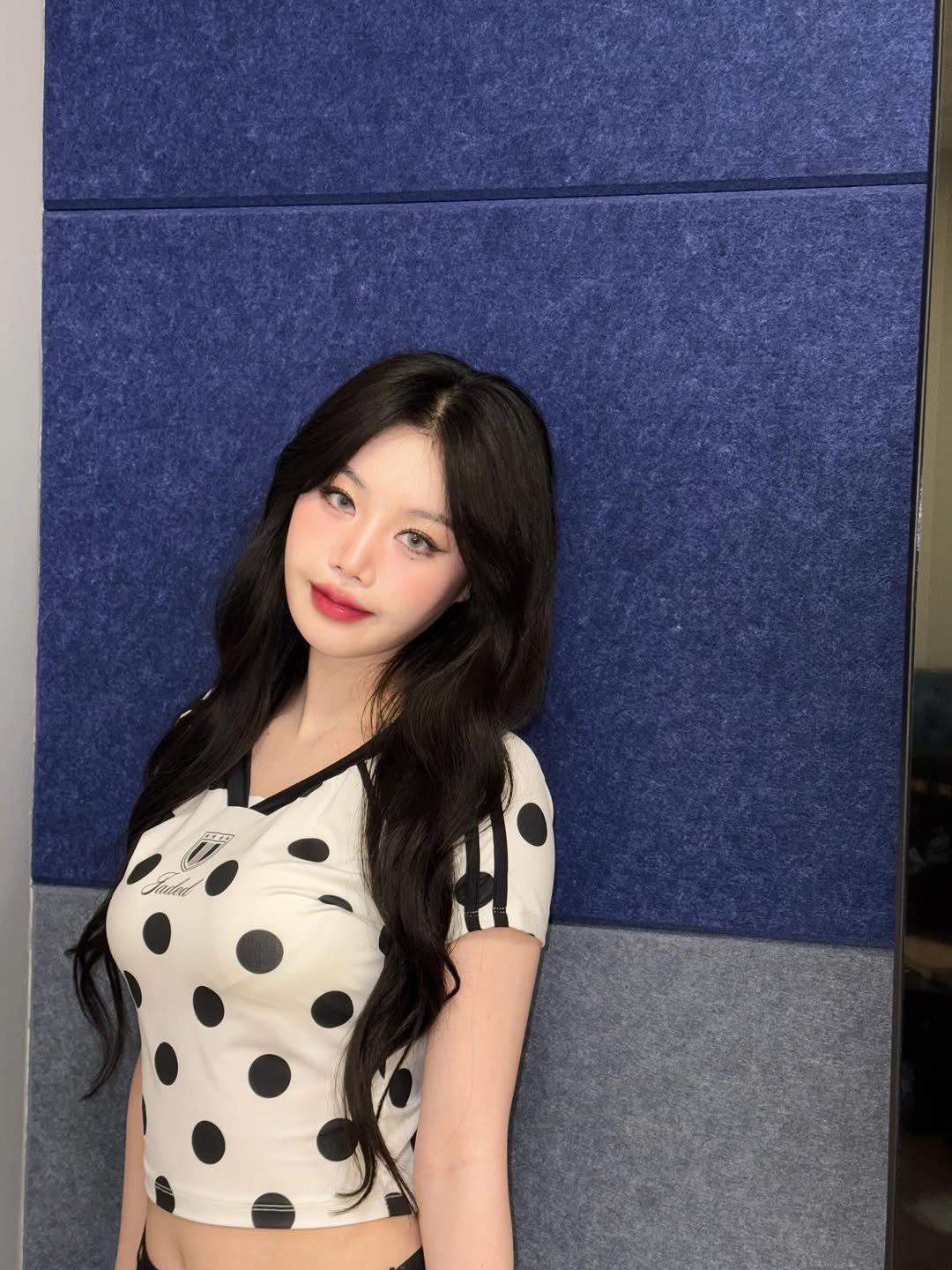 Photo by SEOSOOJIN on November 30, 2025. May be an image of one or more people, hair, top and text.