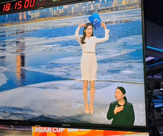 _soob_soob_ 게시물 이미지: 꽁꽁애옹
🐈
🧊🧊
(마지막은 도망)