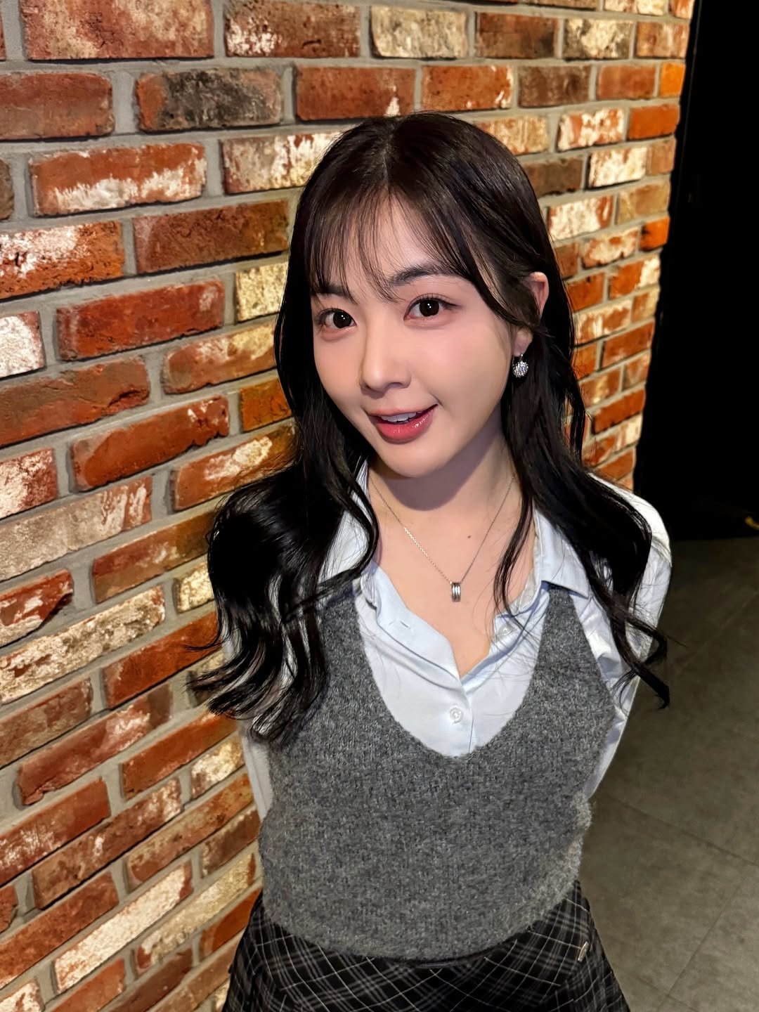 Photo by 김소은 𝐒𝐨 𝐄𝐮𝐧 𝐊𝐢𝐦 on February 14, 2026. May be an image of one or more people, hair, top and text.