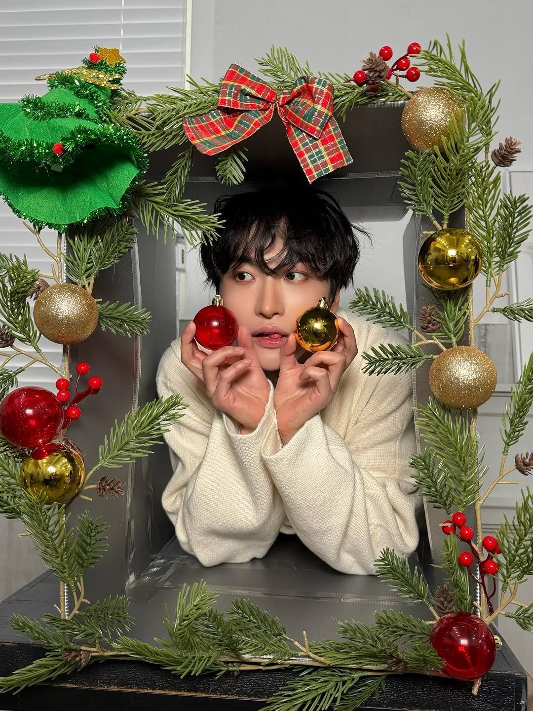 Photo by SEONGHWA on December 25, 2025. May be an image of tinsel and text.