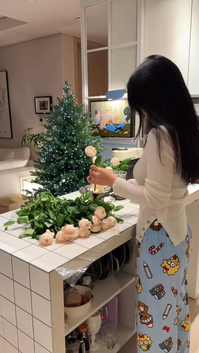 _thisisnini 게시물 이미지: #광고 연말이 되면 집이 더 따뜻해지는 느낌, 아시죠? 🎄

저는 요즘 하루를...