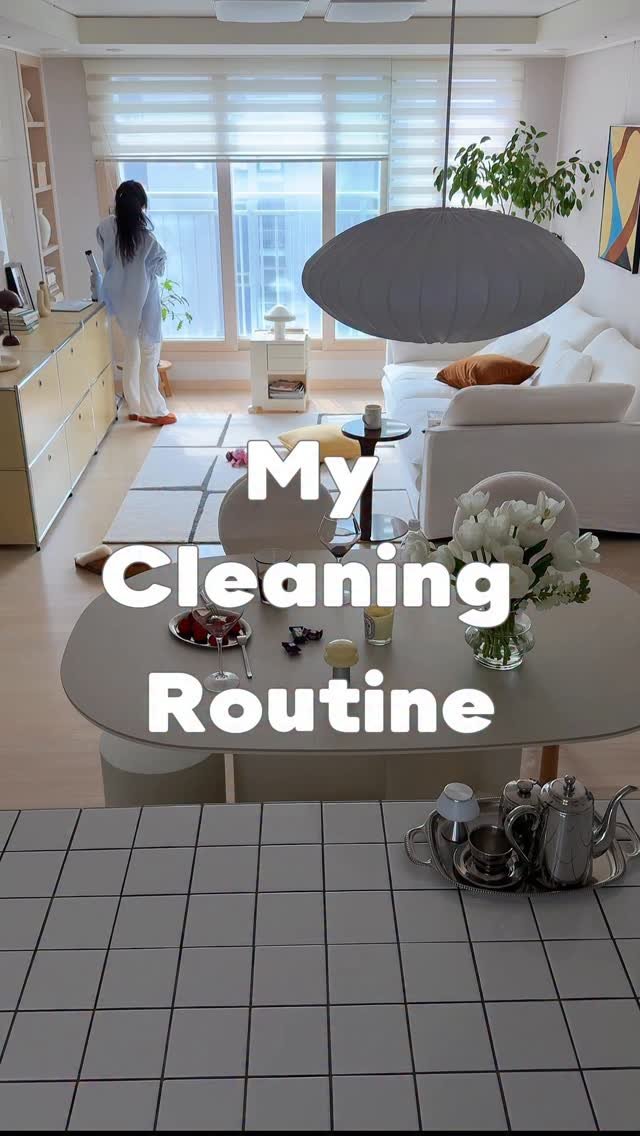 _thisisnini 게시물 이미지: #광고 @sharkhome.kr 
정신없던 하루의 끝, 드디어 청소기 돌릴 시간!...