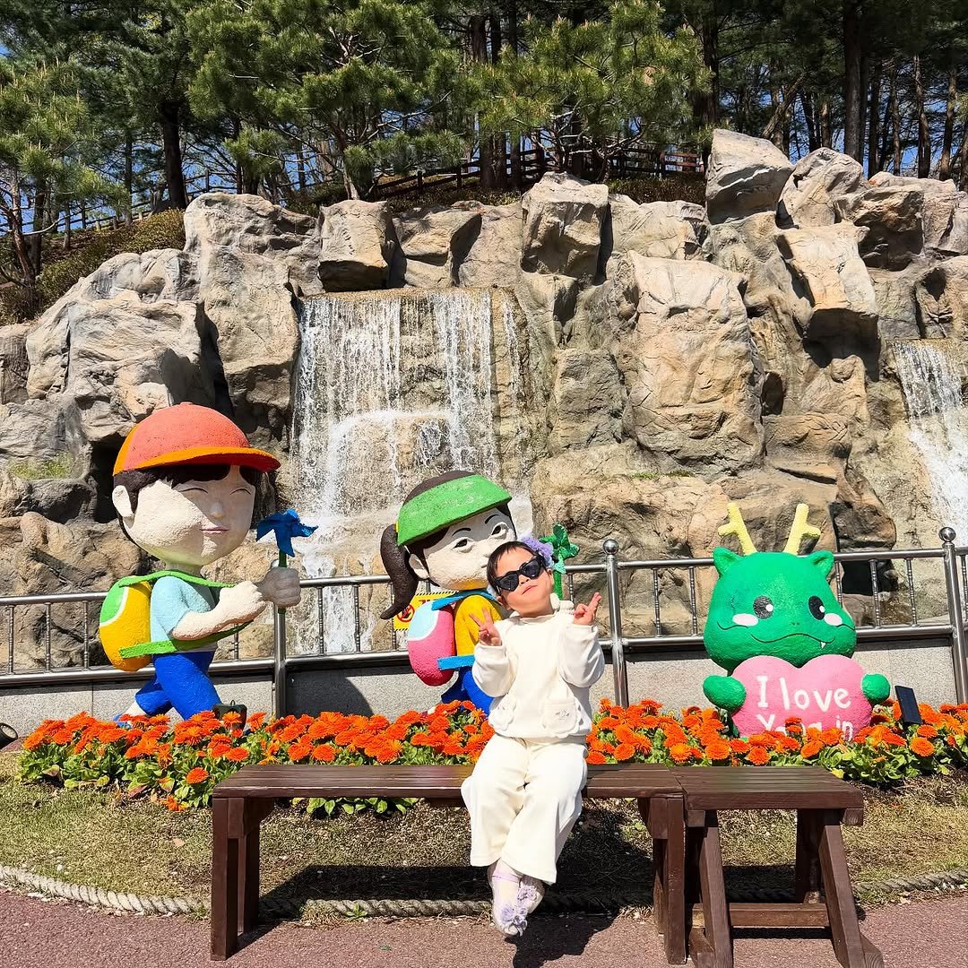 Photo by ʚ♡ɞ 채아네 ʚ♡ɞ on April 23, 2026. May be an image of lego and text.