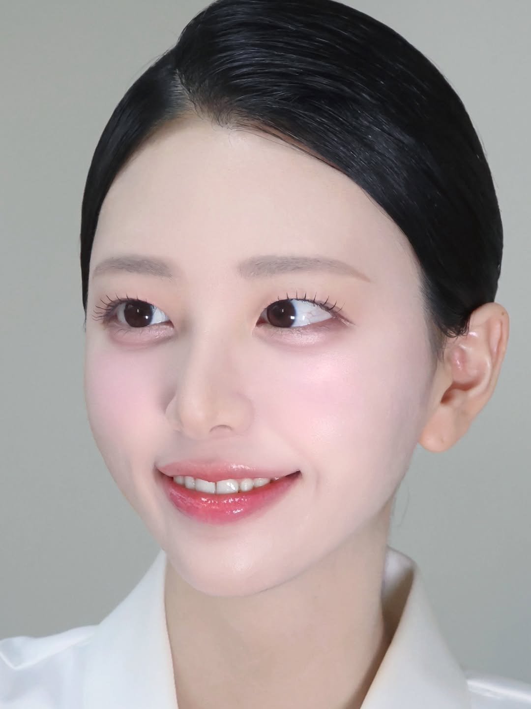 _uily_se 게시물 이미지: 맑고 뽀용한 피부표현,
또렷하지만 부담스럽지않은 눈매,
은은한 혈색까지 

좋은...