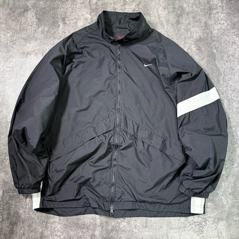 _vinlab 게시물 이미지: ⠀ 
업데이트 완료!!
Branded jacket
vinlab.kr 홈페이지에서 만나요!!