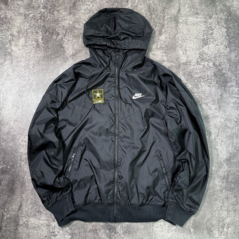 _vinlab 게시물 이미지: ⠀ 
업데이트 완료!!
Branded jacket
vinlab.kr 홈페이지에서 만나요!!