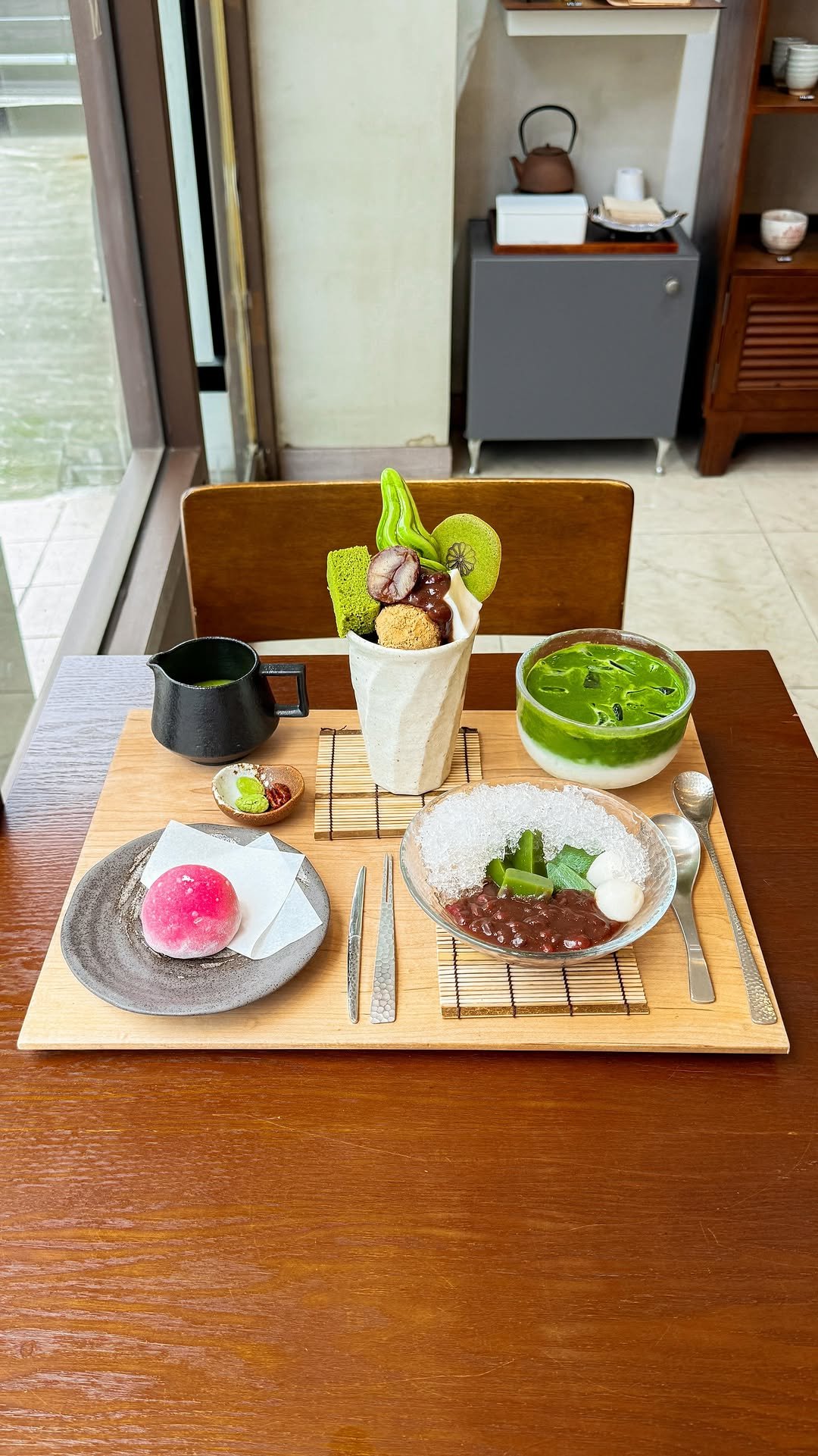 _withhelen 게시물 이미지: currently craving 🍵