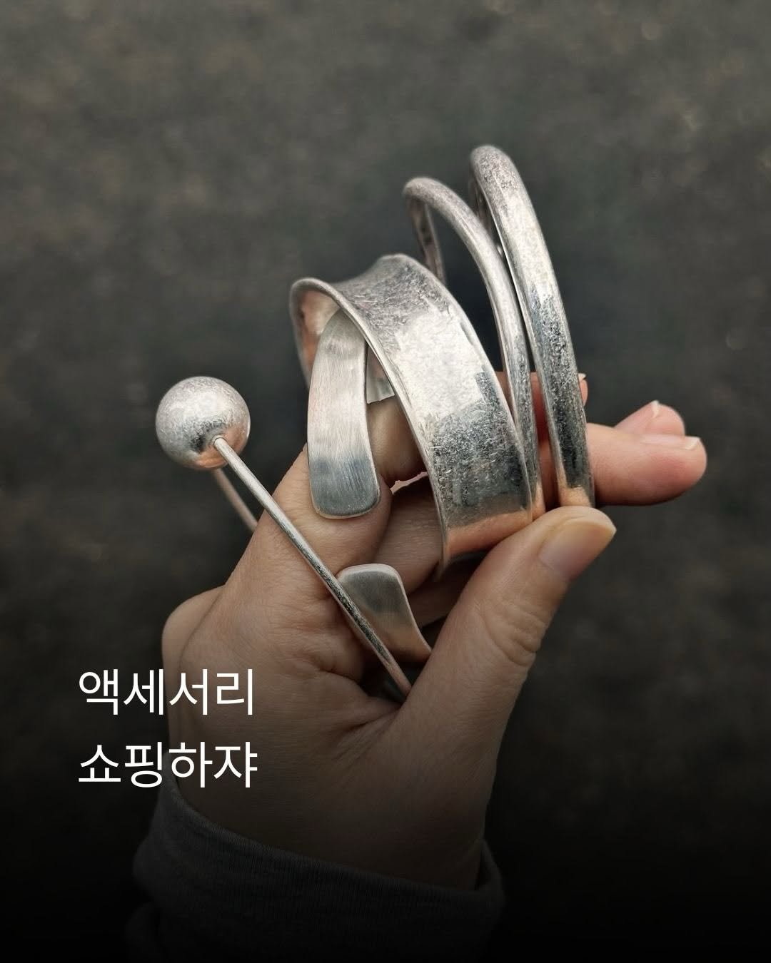 _xxpick 게시물 이미지: 오늘의 p!ck ✷

첫 눈에 반한 shop sion(@shopsion.kr )의...