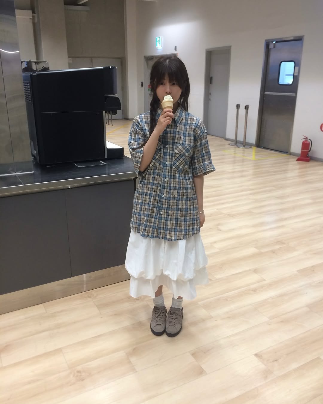 Photo by 예잇 on April 26, 2026. May be an image of ice cream, dress and text.