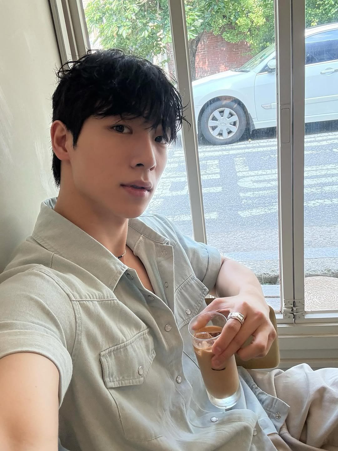 Photo by 임성연 on July 26, 2025. May be an image of cornflower and text.