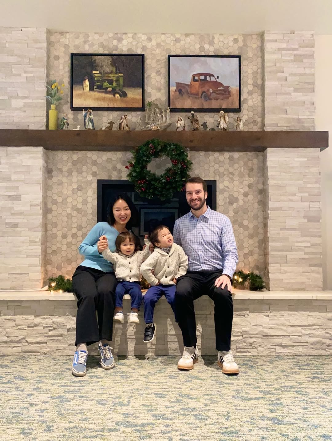 Photo by 윤펌킨 on November 27, 2025. May be an image of fireplace.