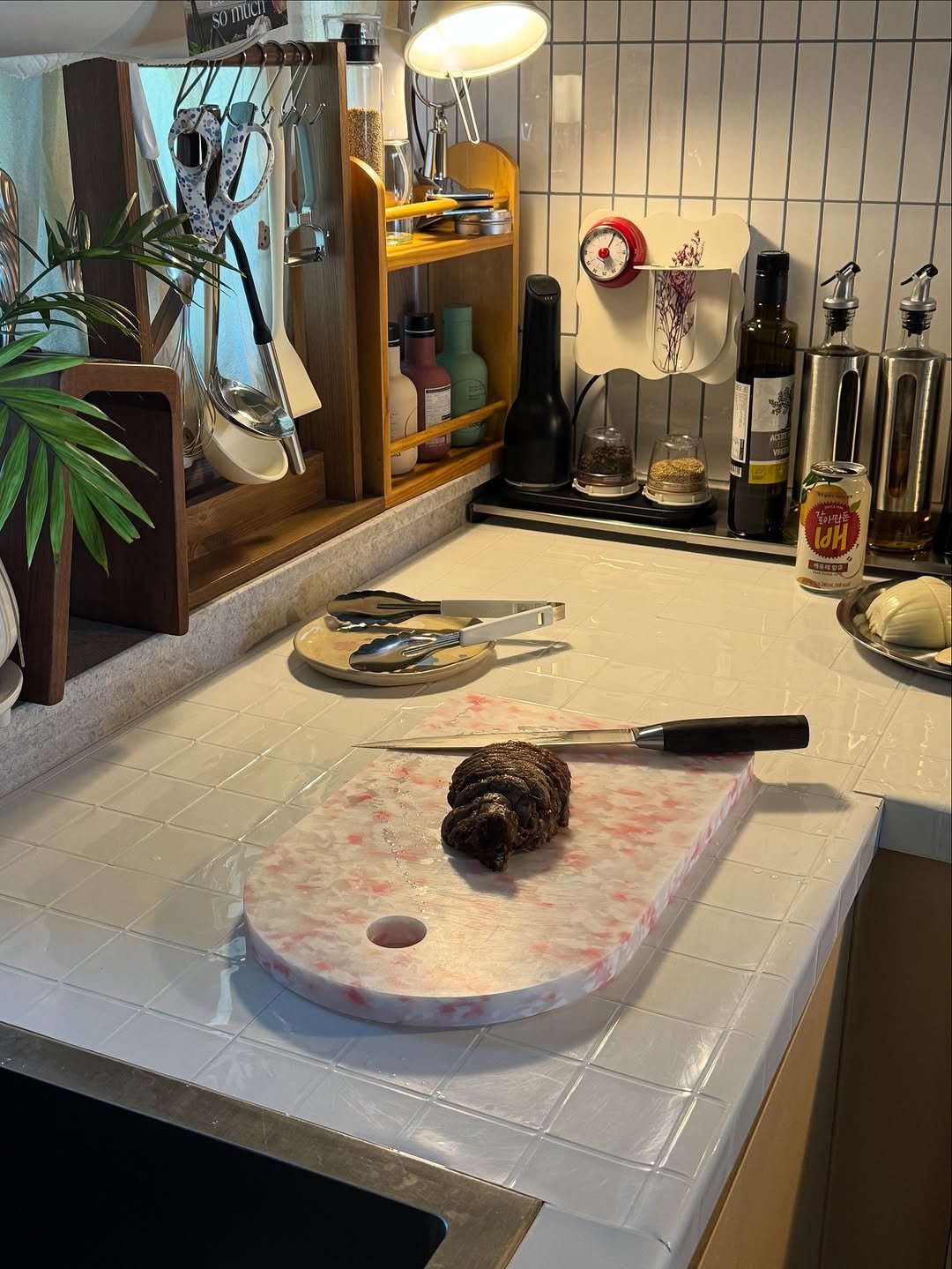 Photo by 정은아 요리조리 on November 10, 2025. May be an image of faucet, countertop, sink, kitchen appliance, indoors, kitchen and text.