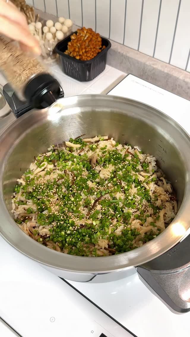 _yoryjory 게시물 이미지: 댓글에 ”저압냄비” 남겨주시면 최저가링크
바로 보내드릴게요❤️

공구기간은...