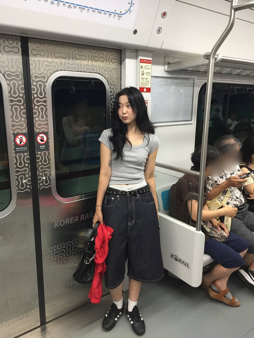 Photo shared by 유정 ユジョン on July 07, 2025 tagging @nuit.haus.