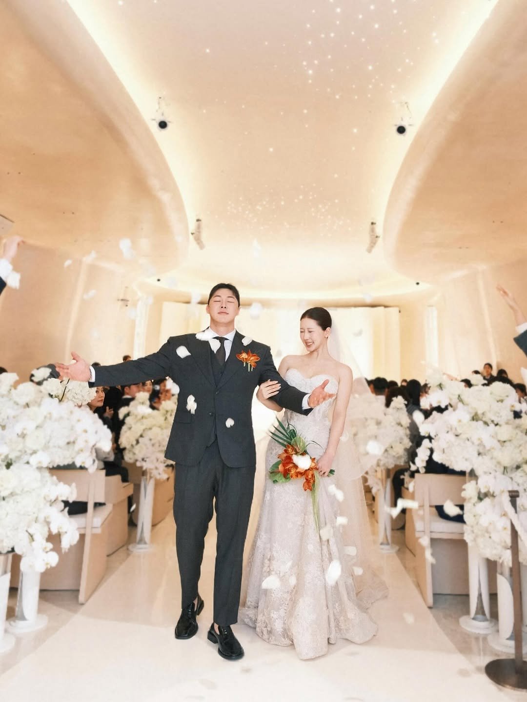 _yuhip 게시물 이미지: 2026.04.04 💍

바쁜 시간 속에서도 저희를 위해 걸음해주시고 따뜻한...