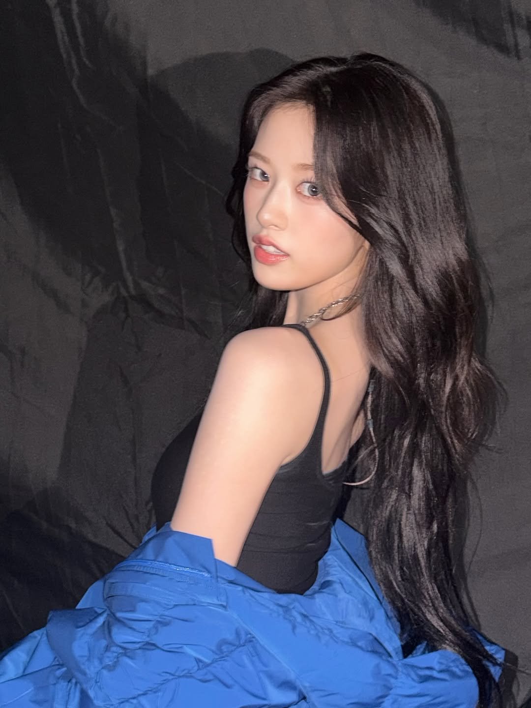 Photo by 안유진 AN YUJIN on November 06, 2025. May be an image of one or more people, hair and text.