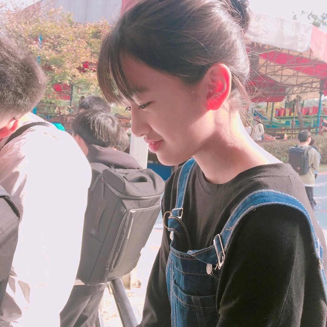 Photo by 안유진 AN YUJIN on January 18, 2026. May be an image of one or more people, hair and text.