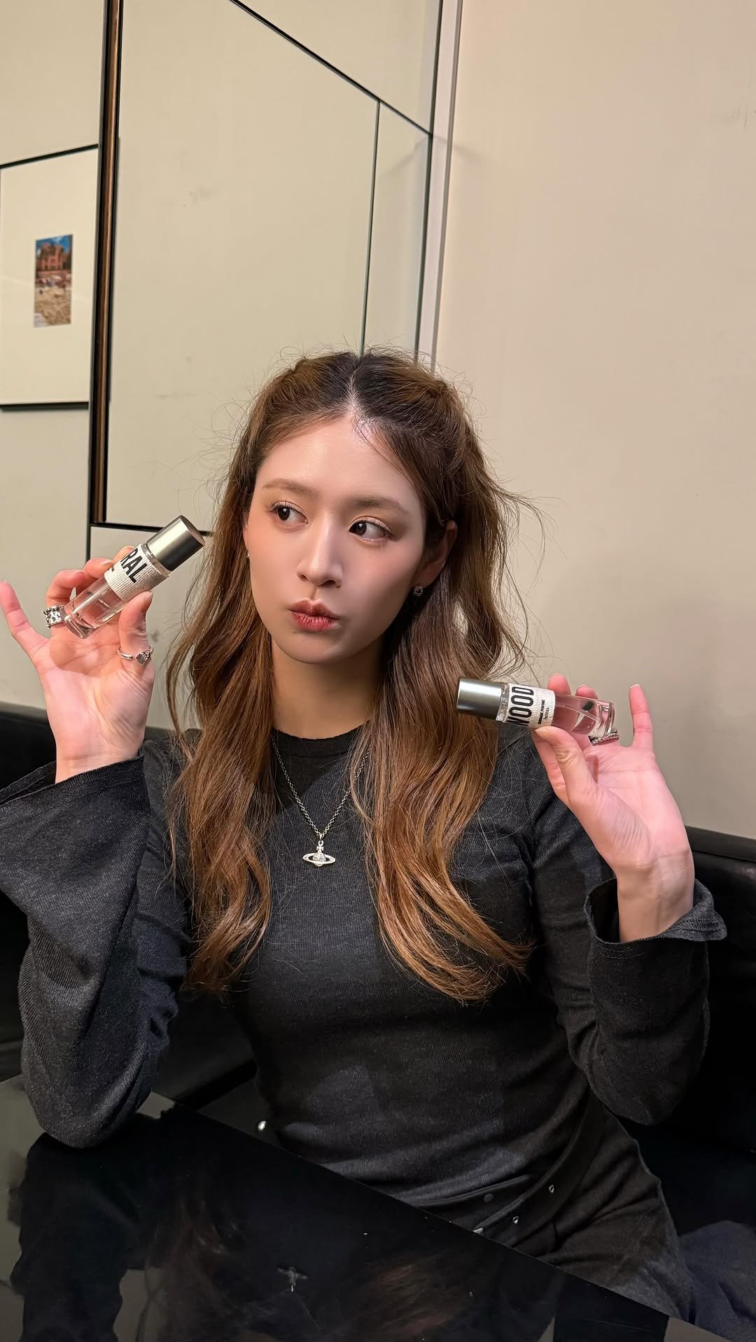 _ze_jae 게시물 이미지: #제품협찬

향수 선물 진짜 어려운 거 아시죠…🥺

취향 안 맞으면
주는 사람도...