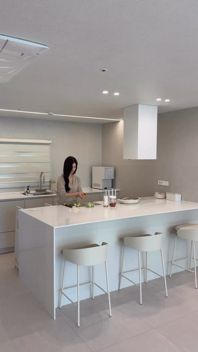 a.el.home 게시물 이미지: #ad 요즘 잘 사용하고 있는 주방템 🥡 

미니멀한 공간을 좋아해서 
주방도...