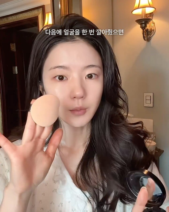 a.esthetic01 게시물 이미지: 진짜…. 얼굴에 다 한번씩 발라드리고 싶어…
🥺🥺🥺🥺
원래도 진짜 시카쿠션...