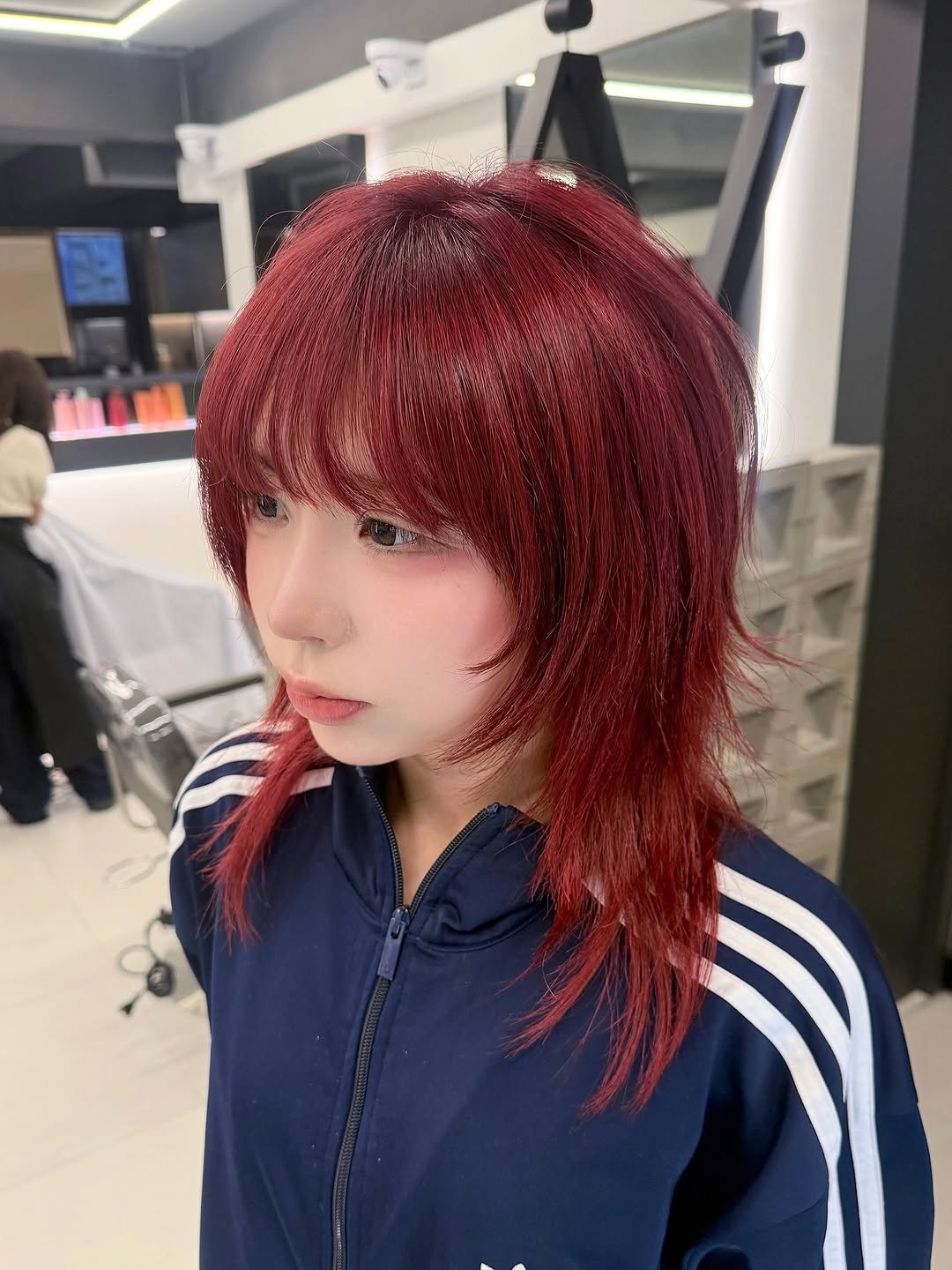 a.noi_dahee 게시물 이미지: 허쉬컷/샤기컷 딥레드!
생기도는 레드염색..ო̤̫
저번엔 형광레드 염색을...