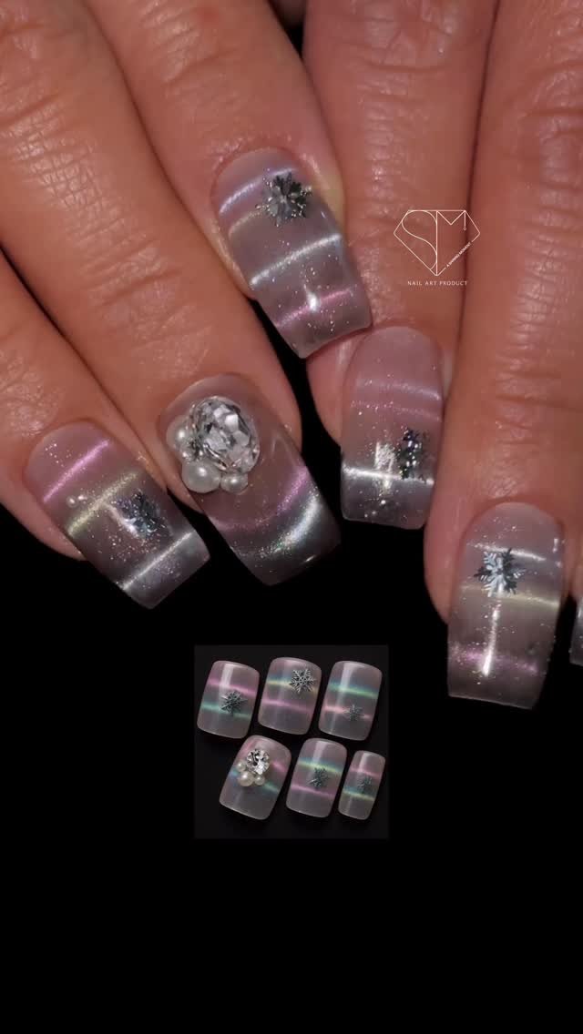 a.shining_moment 게시물 이미지: 𝐁𝐚𝐫𝐜𝐨𝐝𝐞 𝐧𝐚𝐢𝐥𝐬 🖤
⠀
⠀
보통의 컬러자석들은
입자가 무거워서 움직이기...