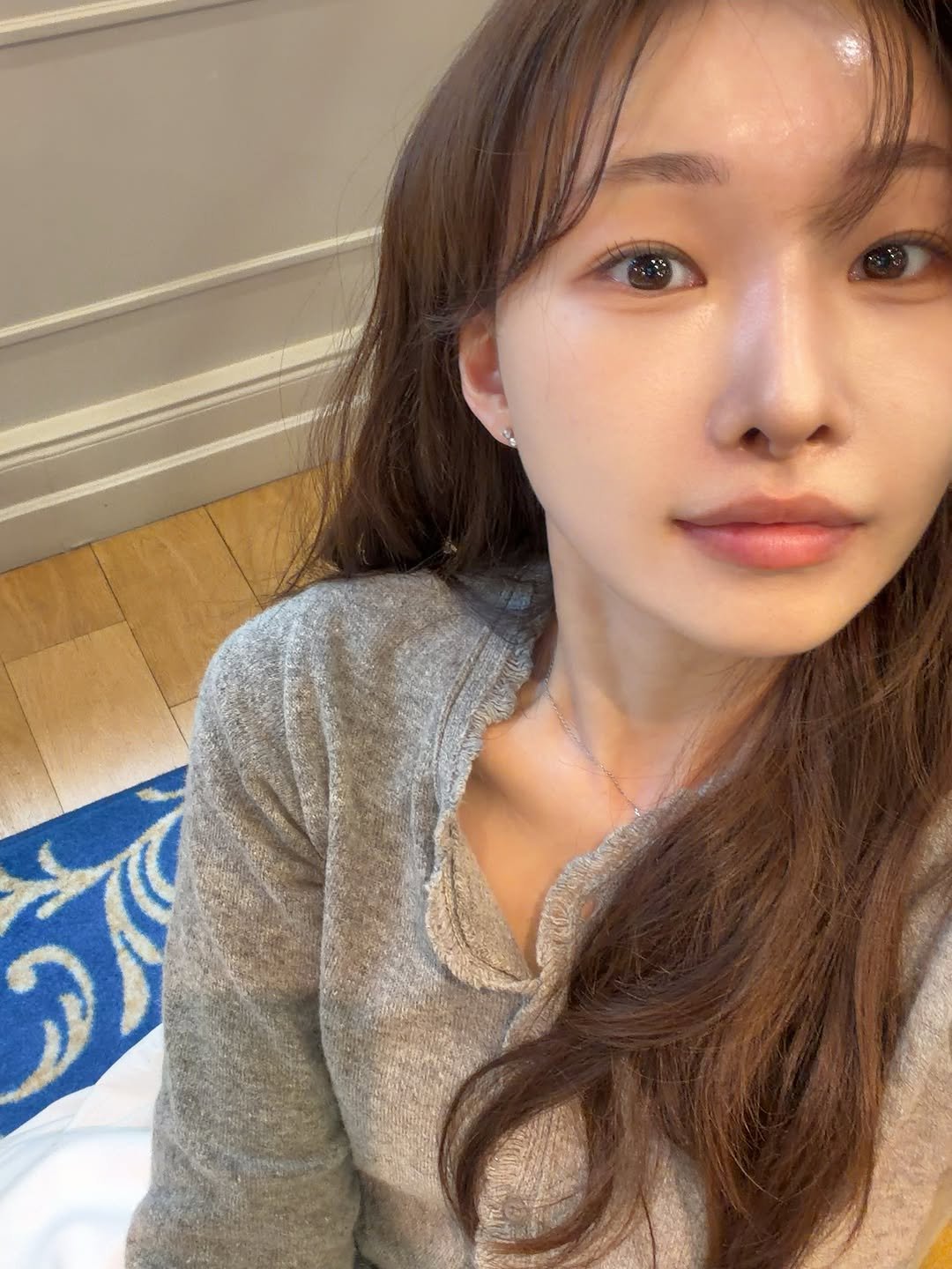 a_arang_ 게시물 이미지: 기분좋은 월요일💛
벌써 훅 더워진게 진짜 여름이 다가온 것 같아요☀️
이번 한주도...