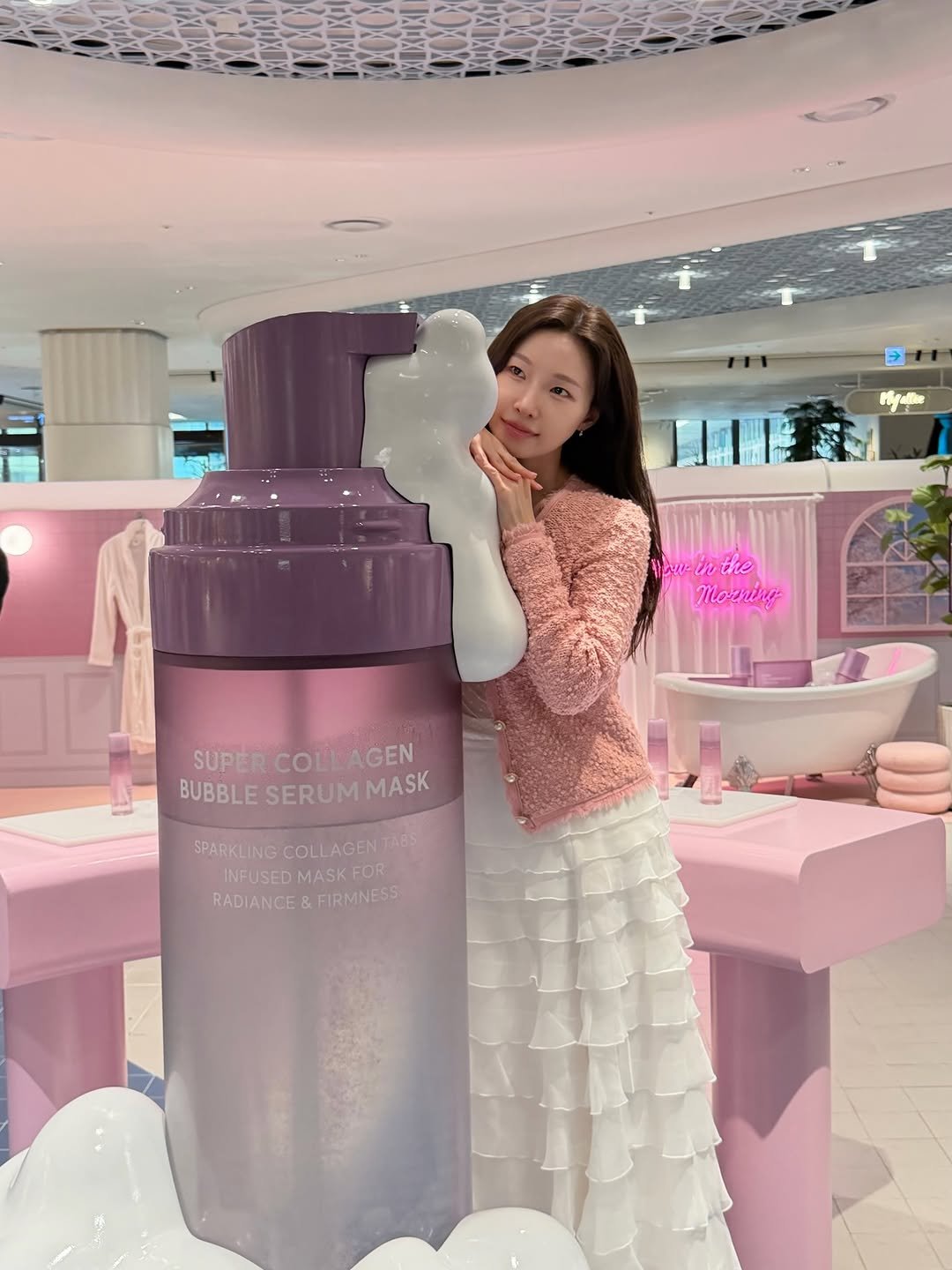 Photo shared by 아랑 on April 15, 2026 tagging @arocell_official. May be an image of fragrance, perfume, bottle and text that says 'thw mowtithe the Moznig BMMA BUBBLESERUMMASK BUBBLE SERUM MASK SUPER COL SUPER.COLLAGEN AGEN SPARKLING COLLAGEN SPARKLINGCOLLAGENTAE ABS INFUSED INFUSEDMASKF MASK FOR RADIANCE RADIANCE&FIRMNESS FIRMNESS'.