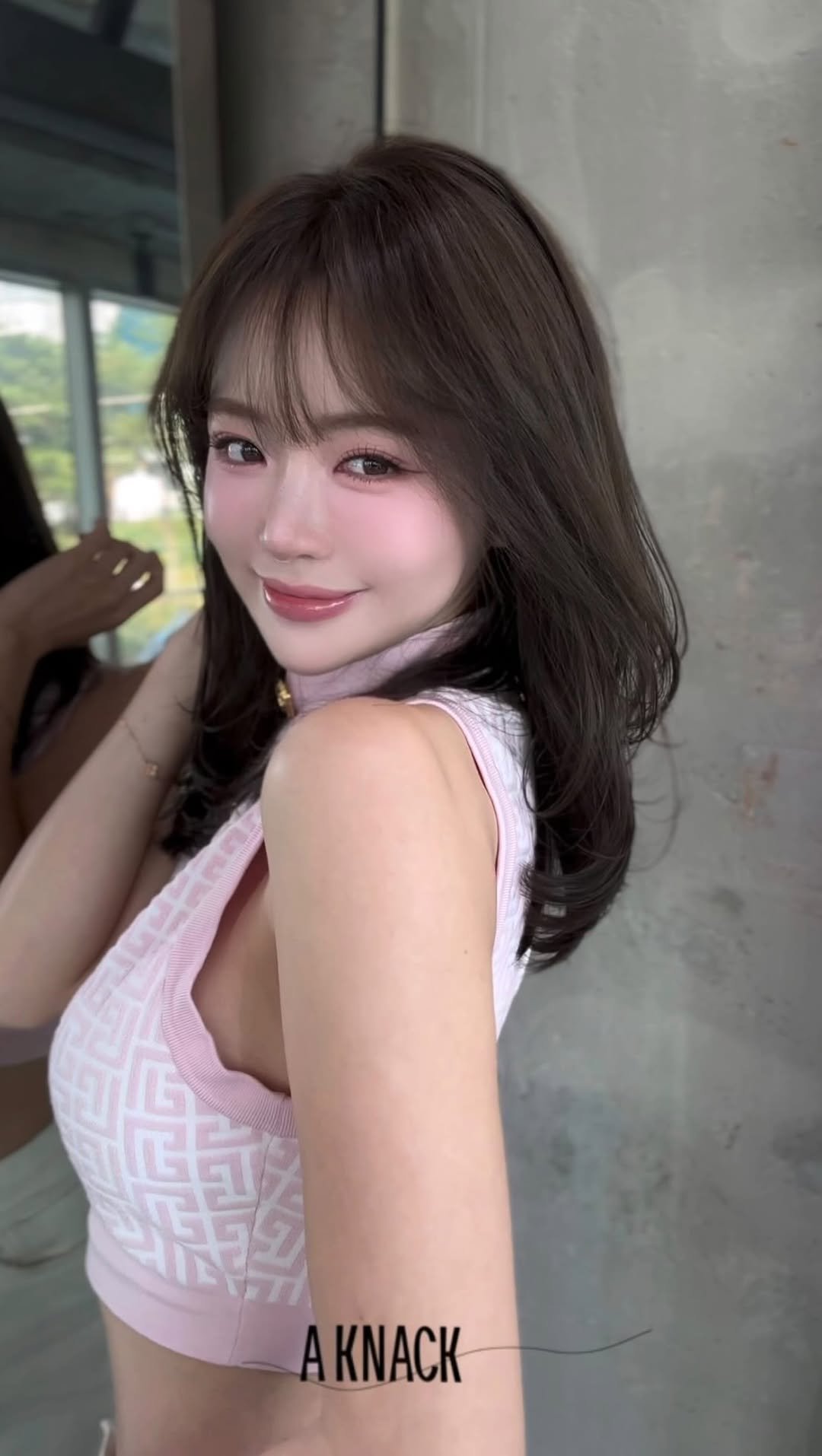 a_knack_ming 게시물 이미지: 머리 기르는도중 얼태기….❌❌
얼굴 작아보이는 #하이레이어드펌 으로 답답한 기장도...
