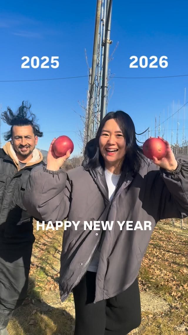 a_shy_apple 게시물 이미지: 아 몰라! 그냥 행복하자구요! 😆💛

어떻게 고마움을 전할까 고민하다가,
그냥...