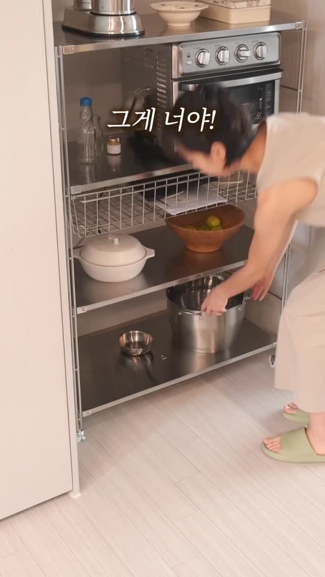 aan__co 게시물 이미지: ✔️ 저장하고 깨끗한 신발 관리하세요~

🔹 1단계
칫솔에 행주비누 묻혀서
운동화...