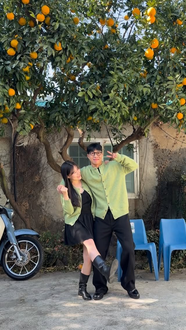 about__moment 게시물 이미지: 제주도는 지금 봄이래유~🌷

가디건만 같이 입어도 귀엽잖나!
봄 커풀룩 준비완🌿