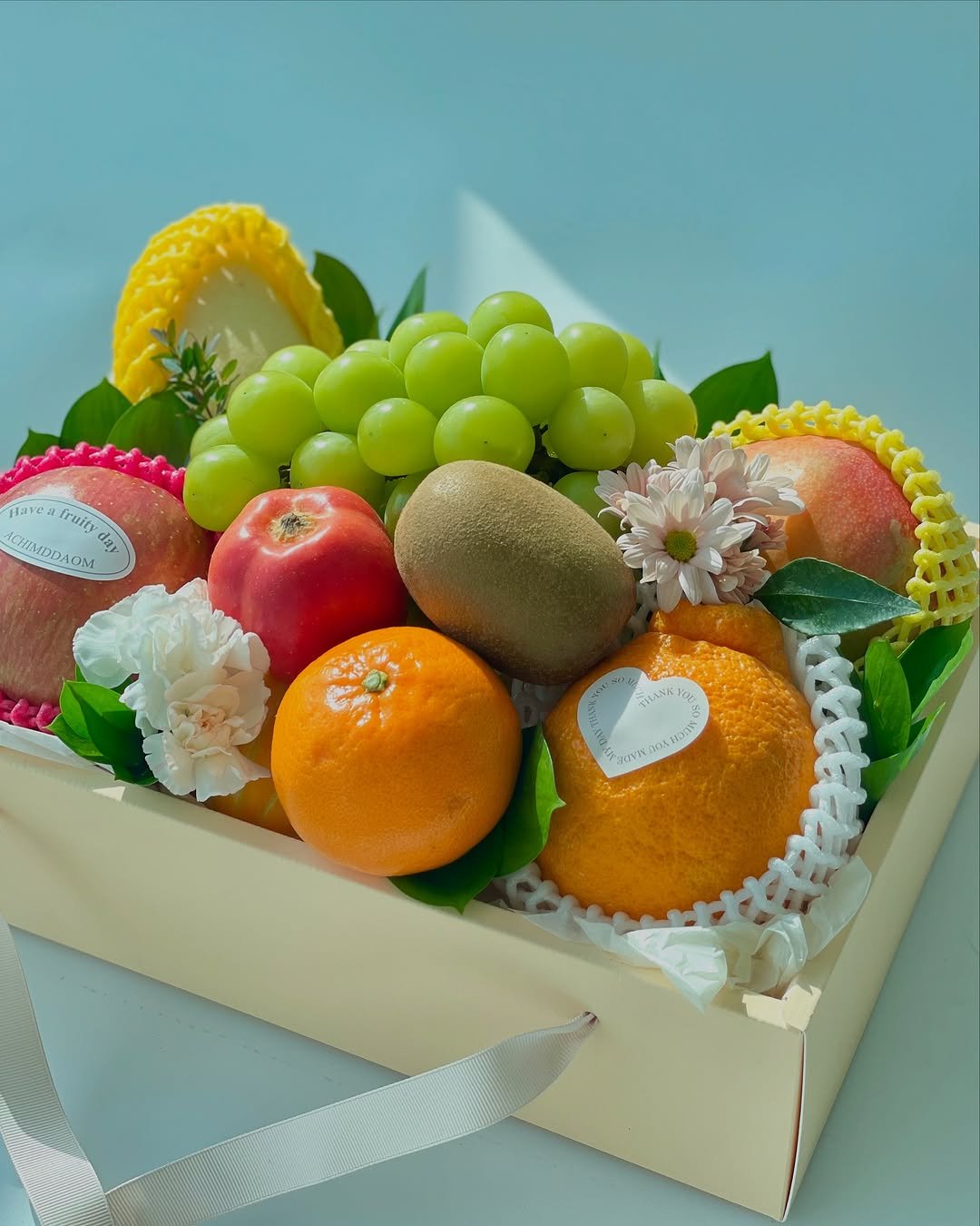 Photo by 아침따옴 | 송도과일바구니 인천과일바구니 과일도시락 예단과일 이바지과일 기업선물 서포트선물 on March 02, 2025.