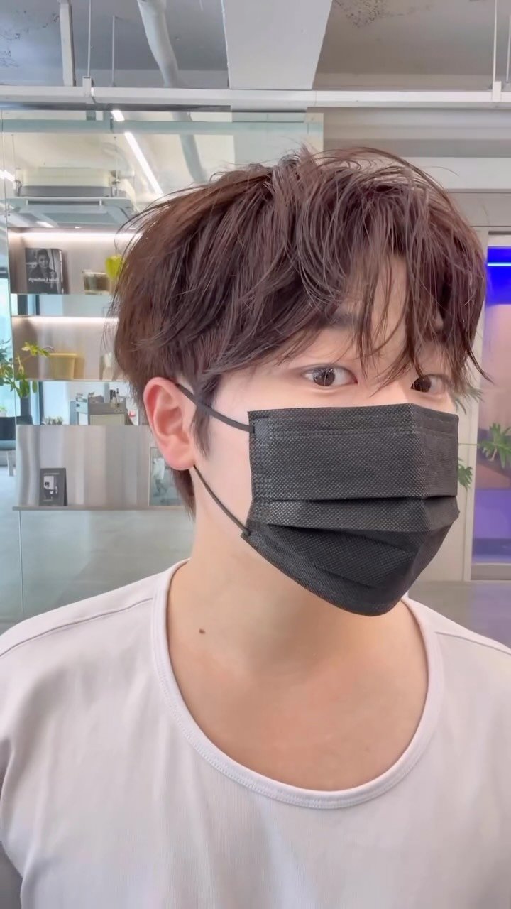 acide_pluie 게시물 이미지: 여러분이 생각하는 아이롱과 고데기의 차이점은?

예약...
