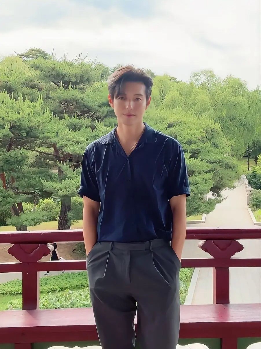 actor_hajun 게시물 이미지: 🌿