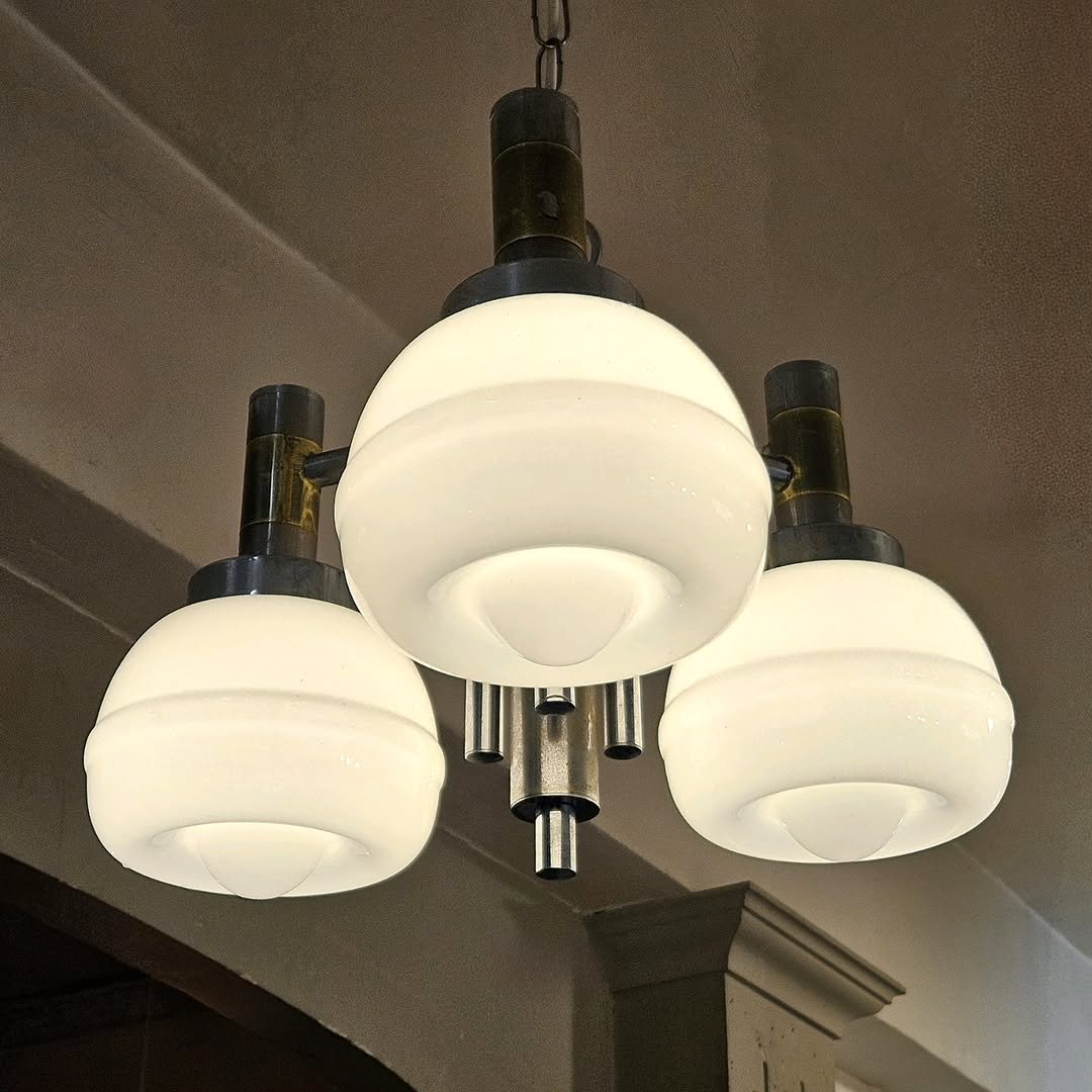 Photo by adel on November 16, 2025. May be an image of lighting, lightbulb, lamp, chandelier and text.