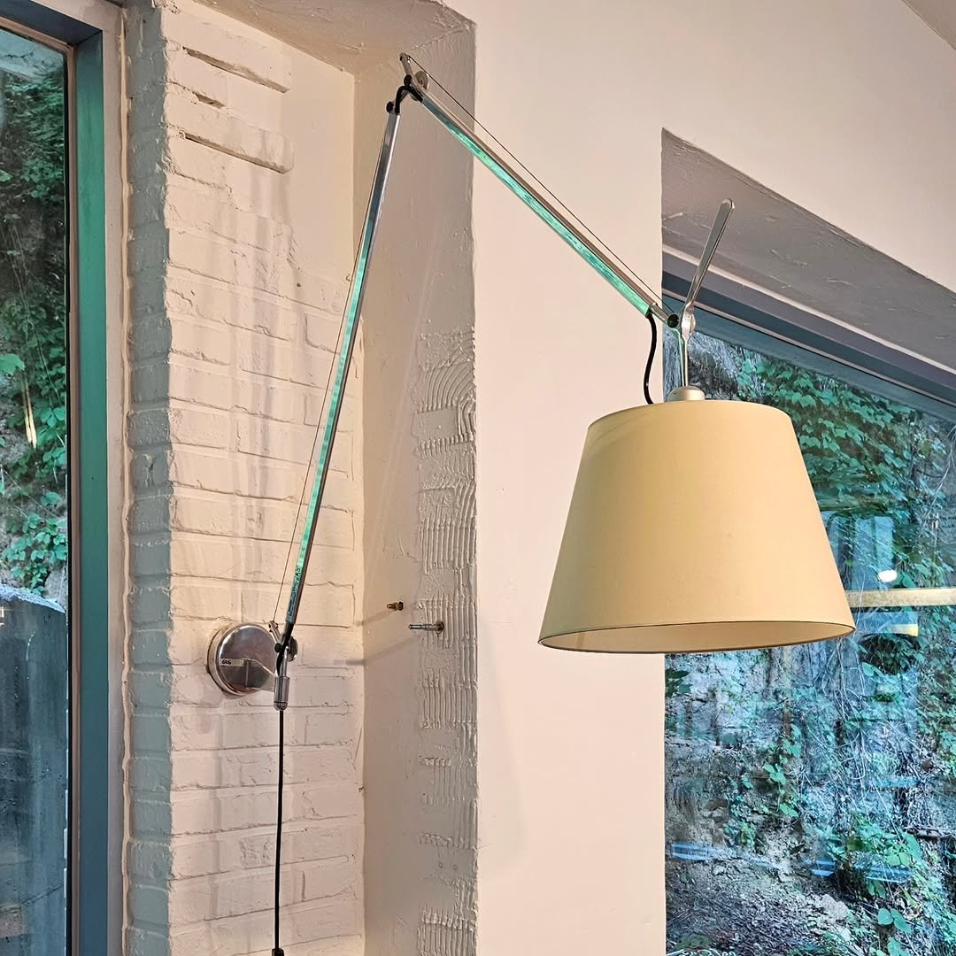 adel_vintage_ 게시물 이미지: Tolomeo Mega Wall Lamp 
for Artemide

이탈리아 명품...