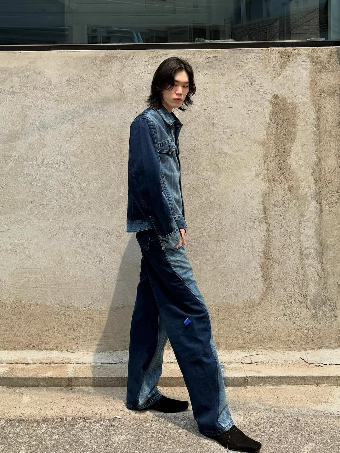 Photo by ADERERROR SPACE on July 02, 2025.